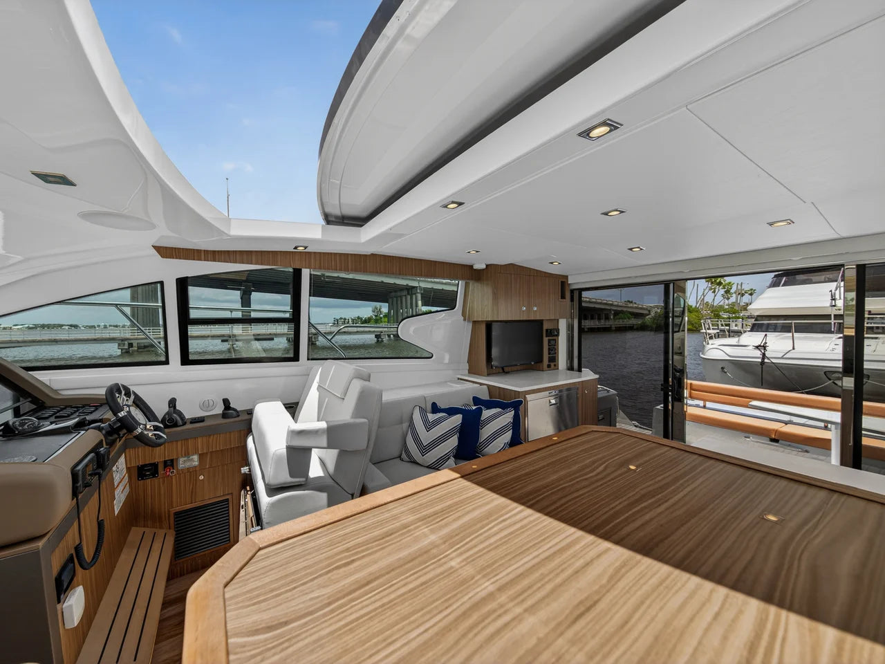 2026 Cruisers Yachts 46 Cantius 46.0 feet, Clearwater, Florida #30