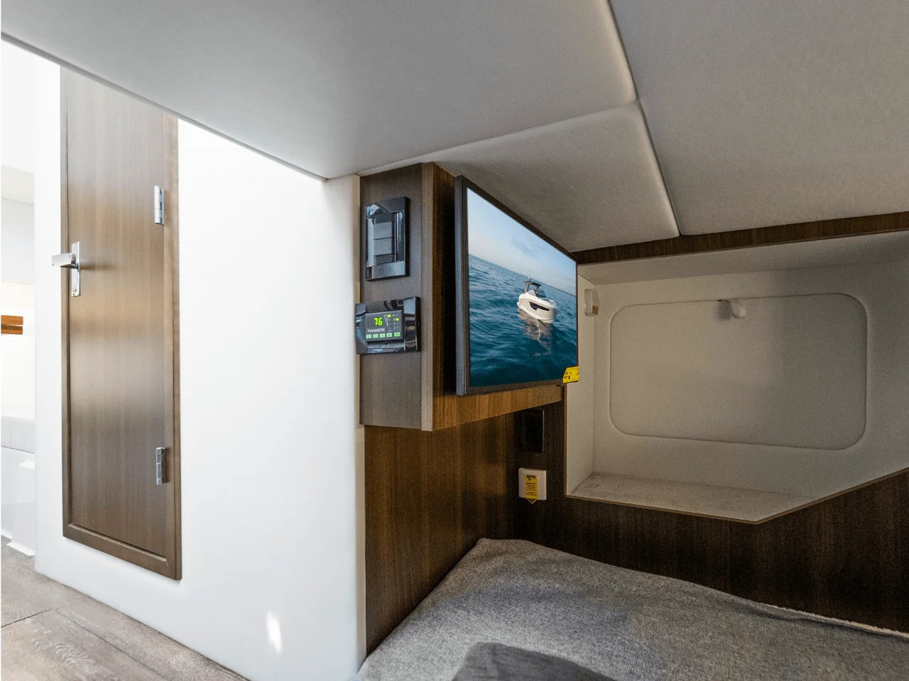 2027 Cruisers Yachts 38GLS-OB 38.0 feet, Clearwater, Florida #110