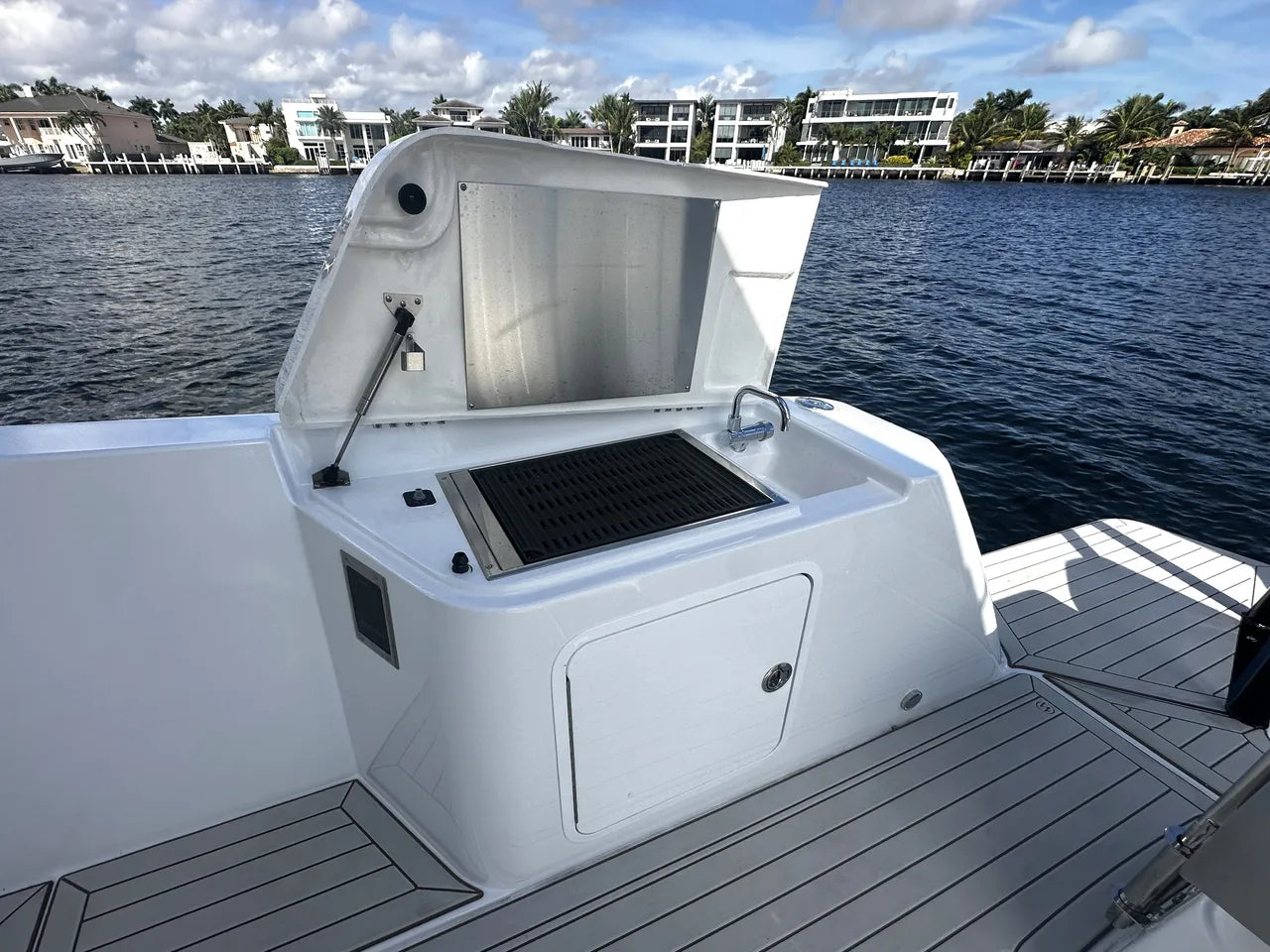2026 Cruisers Yachts 38 VTR 38.0 feet, Clearwater, Florida #26