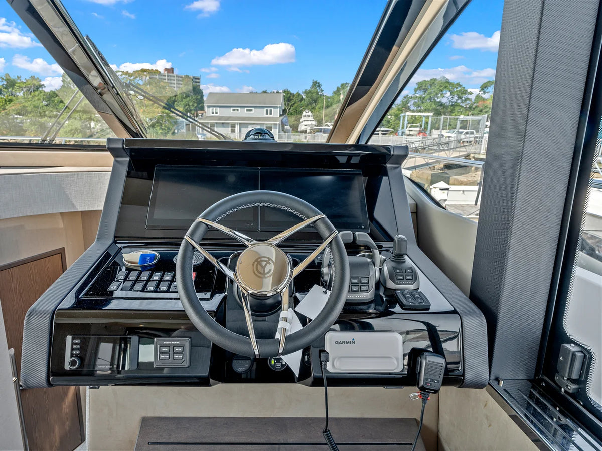 2027 Cruisers Yachts 50 FLY 50.0 feet, Clearwater, Florida #22