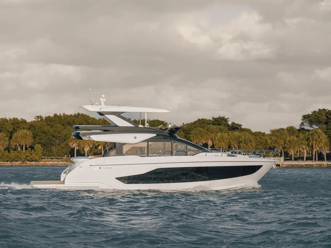 2026 Cruisers Yachts 57 FLY 57.0 feet, Clearwater, Florida #32