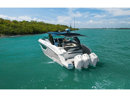 2027 Cruisers Yachts 38GLS-OB 38.0 feet, Clearwater, Florida #32