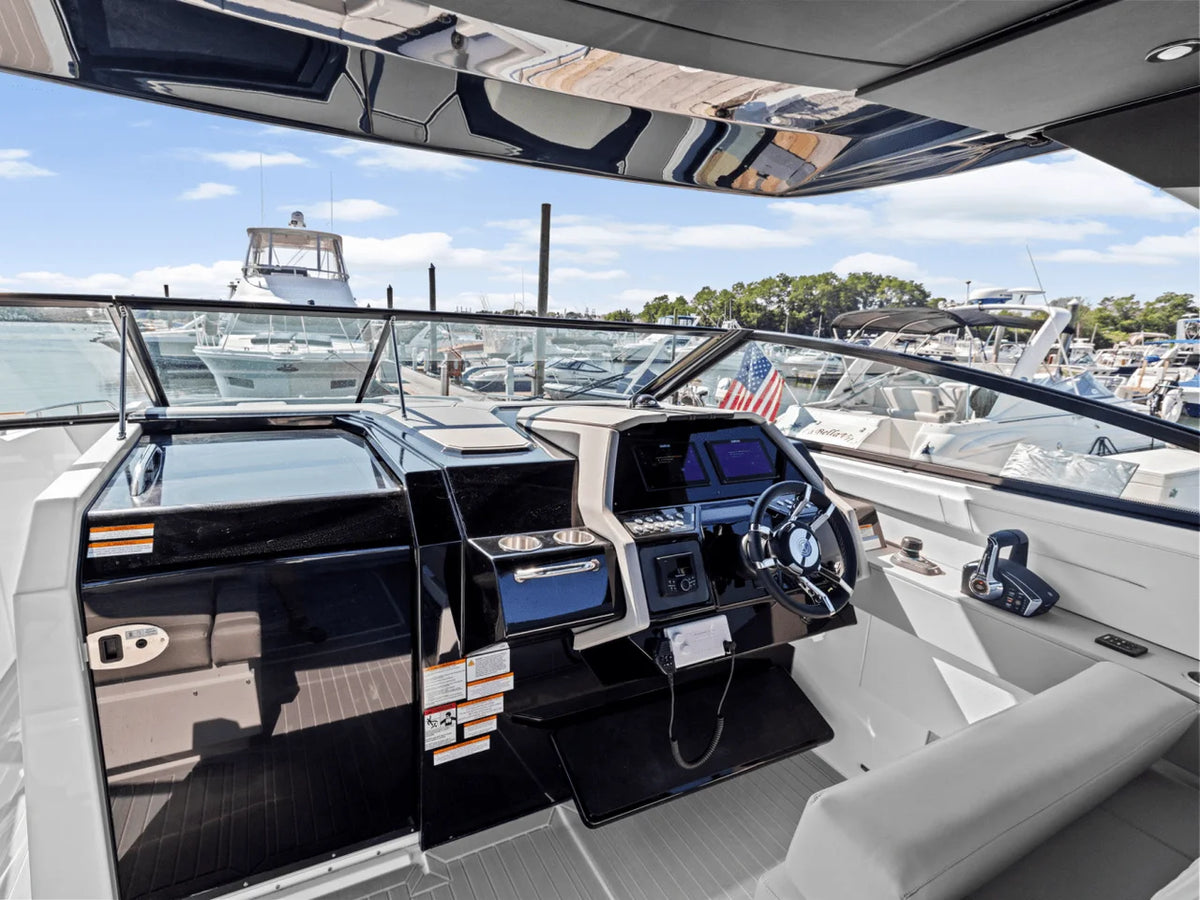 2026 Cruisers Yachts 34 GLS Outboard 34.0 feet, Clearwater, Florida #33