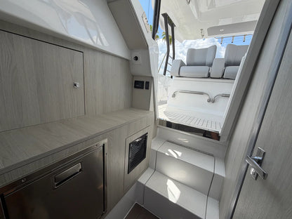 2026 Cruisers Yachts 38 VTR 38.0 feet, Clearwater, Florida #25