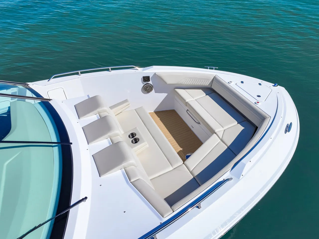 2026 Cruisers Yachts 38 GLS Outboard 38.0 feet, Clearwater, Florida #23