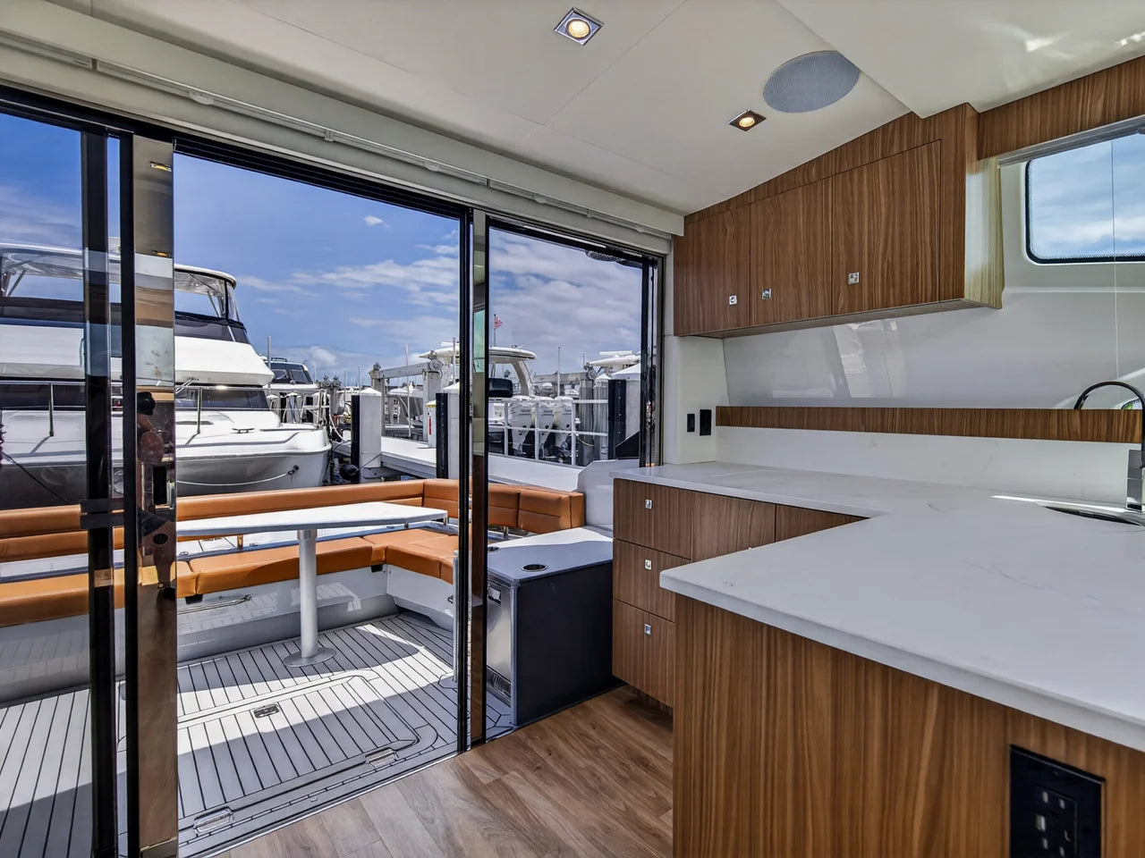 2026 Cruisers Yachts 46 Cantius 46.0 feet, Clearwater, Florida #23