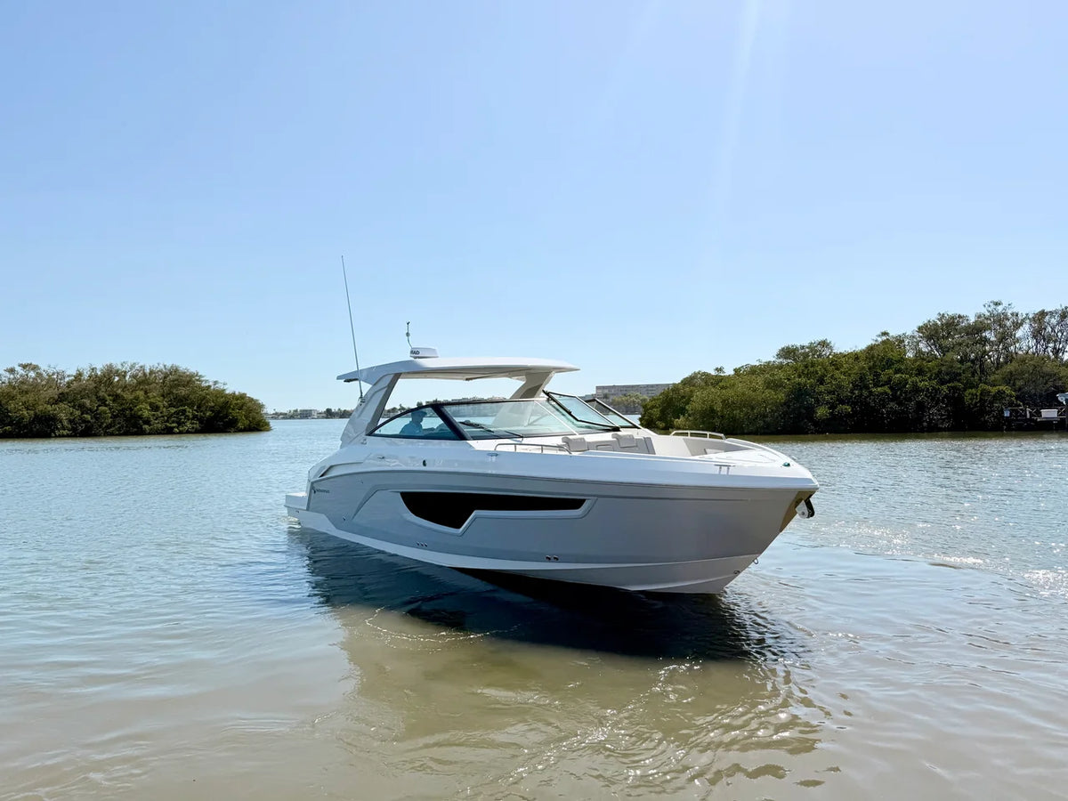 2026 Cruisers Yachts 34 GLS Outboard 34.0 feet, Clearwater, Florida #32