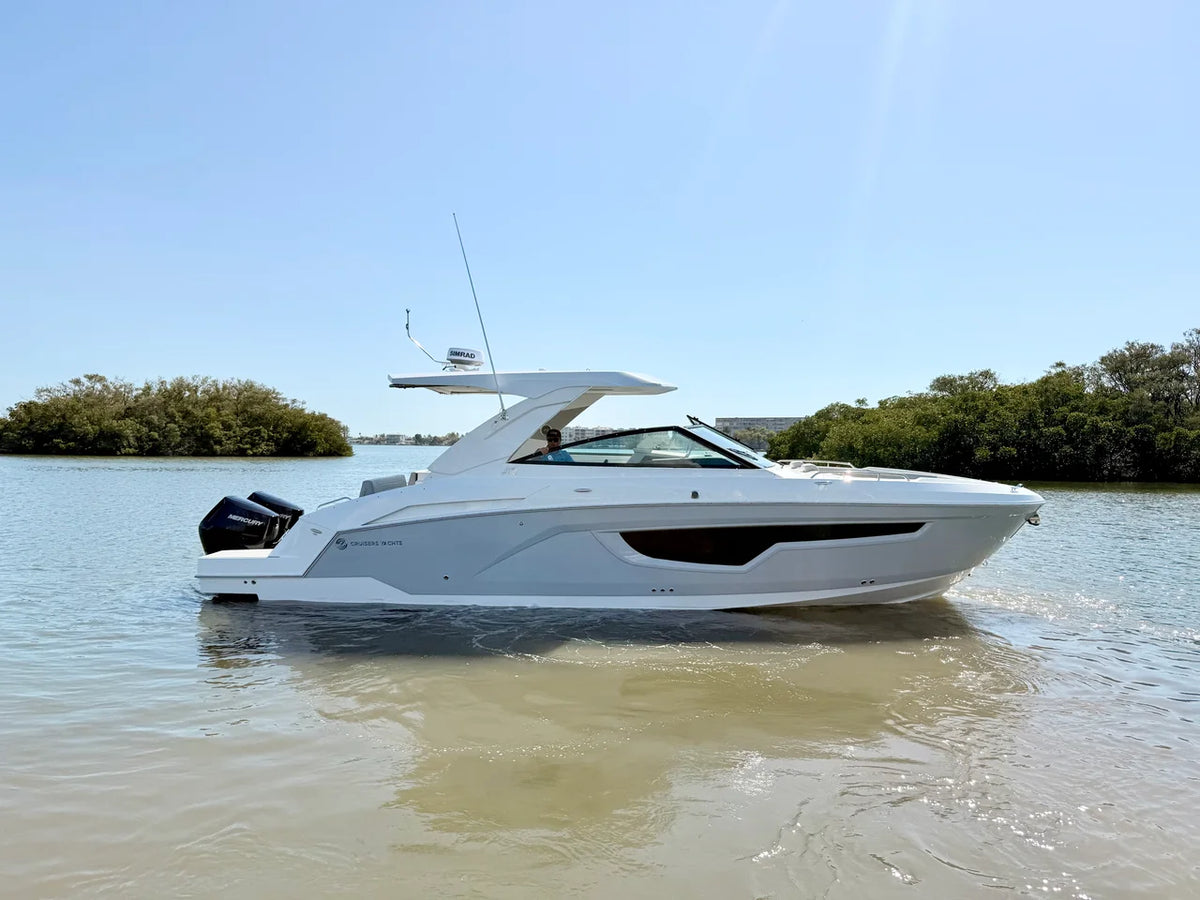 2026 Cruisers Yachts 34 GLS Outboard 34.0 feet, Clearwater, Florida #33
