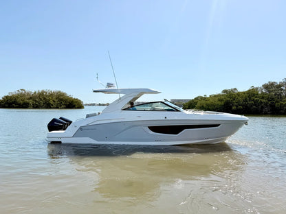2026 Cruisers Yachts 34 GLS Outboard 34.0 feet, Clearwater, Florida #33