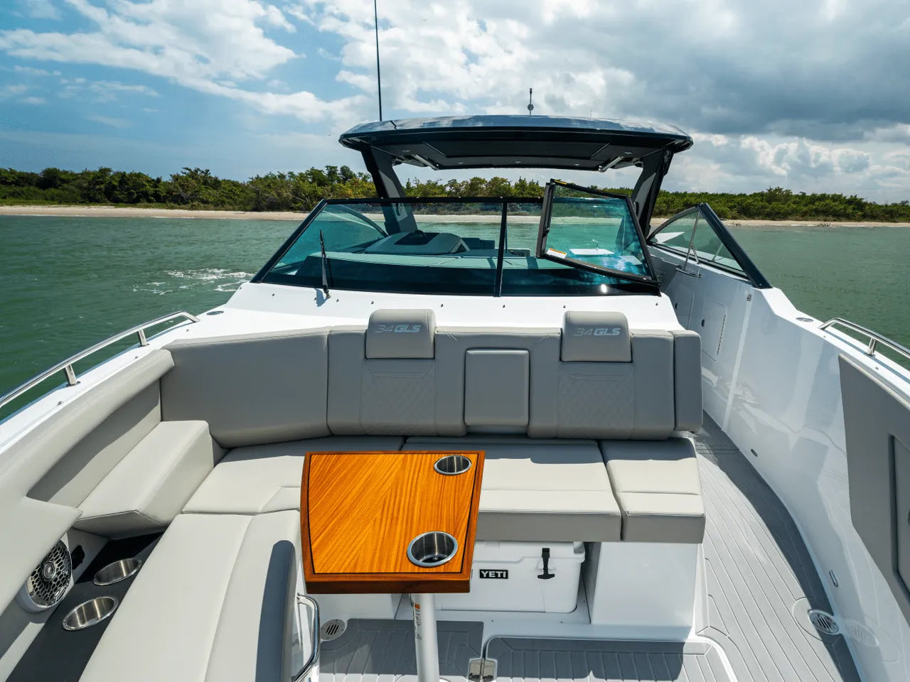 2026 Cruisers Yachts 34 GLS Outboard 34.0 feet, Clearwater, Florida #97