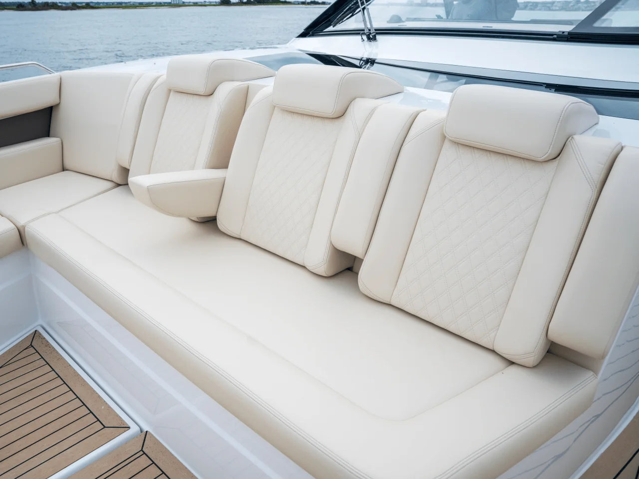 2026 Cruisers Yachts 50GLS OB 50.0 feet, Clearwater, Florida #59