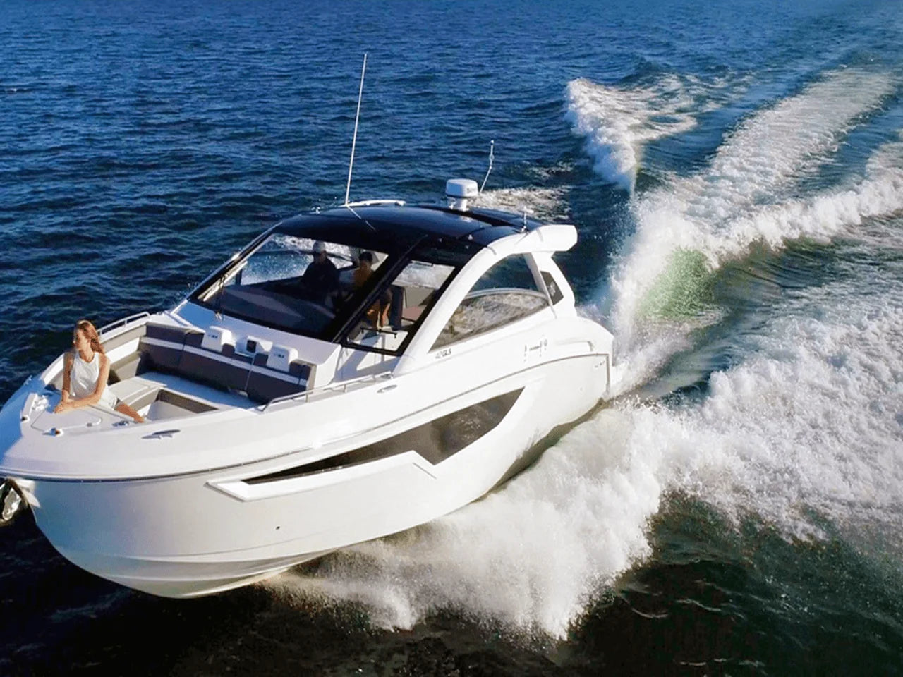 2027 Cruisers Yachts 42 GLS Outboard 42.0 feet, Clearwater, Florida #3