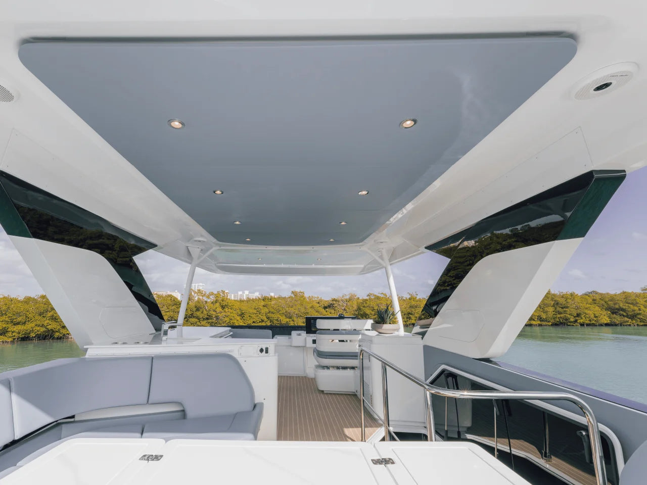 2027 Cruisers Yachts 57 FLY 57.0 feet, Clearwater, Florida #45