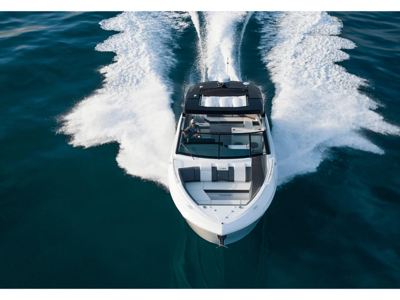 2027 Cruisers Yachts 38GLS-OB 38.0 feet, Clearwater, Florida #21