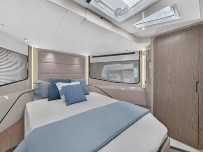 2026 Cruisers Yachts 57 FLY 57.0 feet, Clearwater, Florida #17
