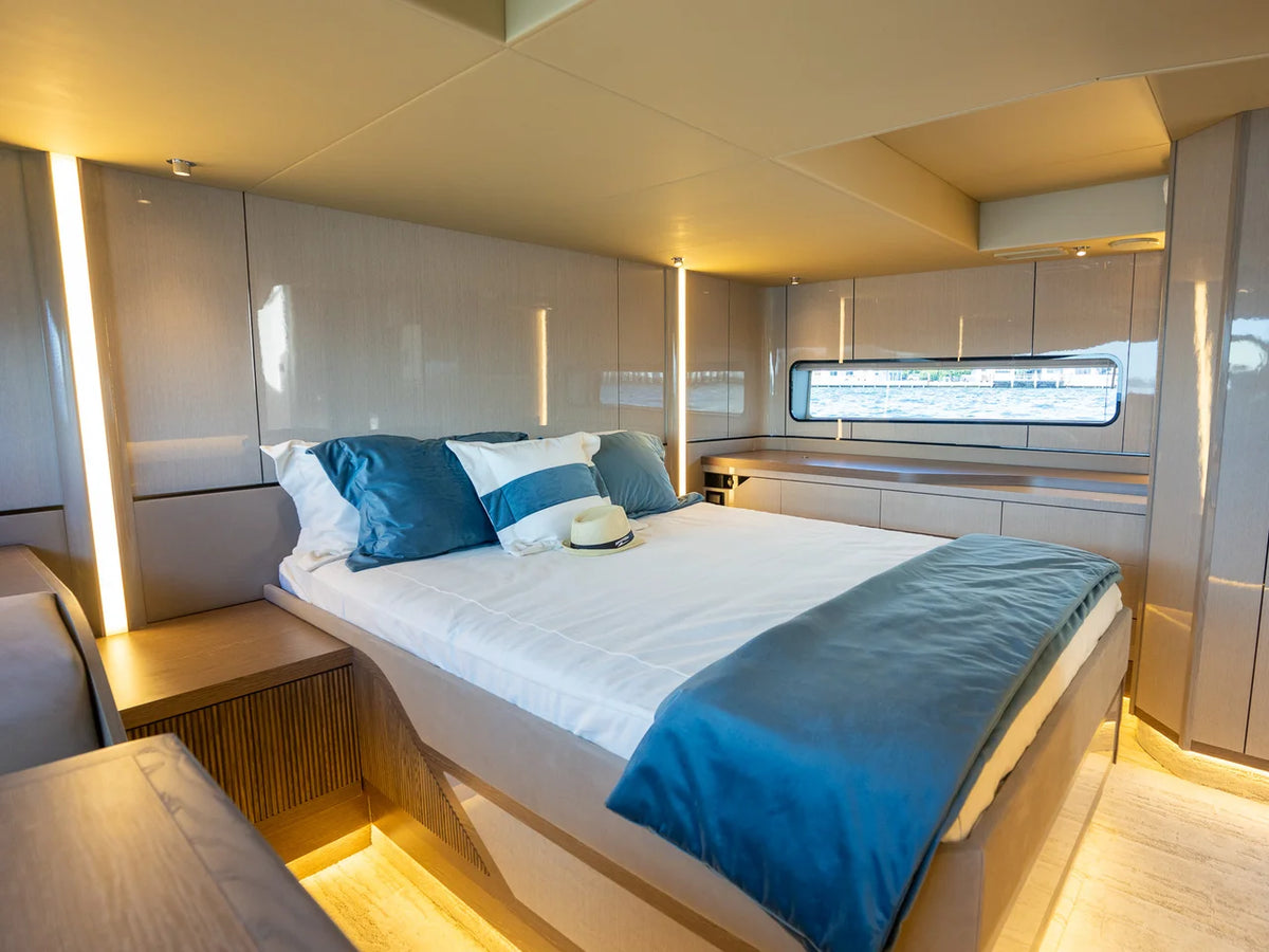 2026 Cruisers Yachts 57 FLY 57.0 feet, Clearwater, Florida #29
