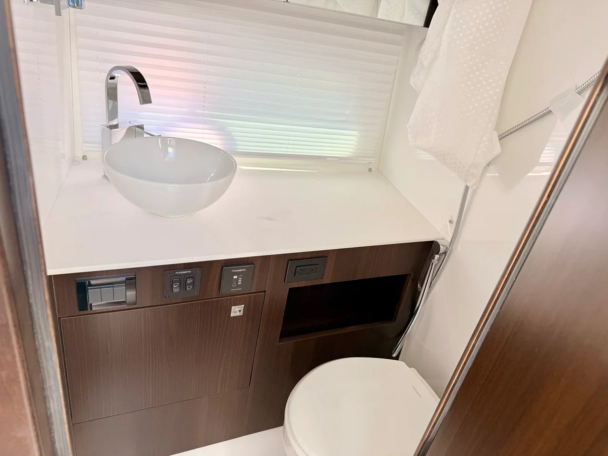 2026 Cruisers Yachts 34 GLS Outboard 34.0 feet, Clearwater, Florida #65