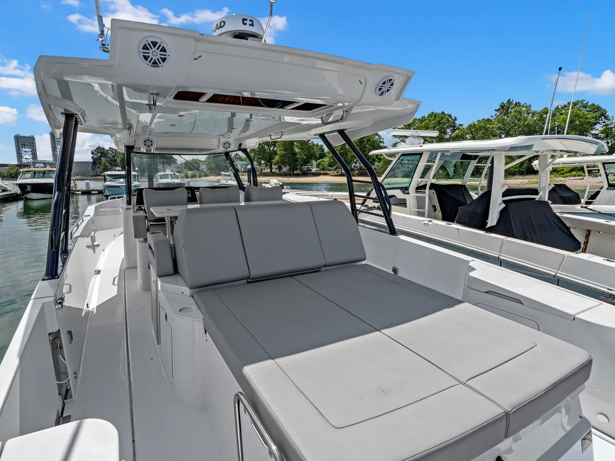 2026 Cruisers Yachts 38 VTR 38.0 feet, Clearwater, Florida #9