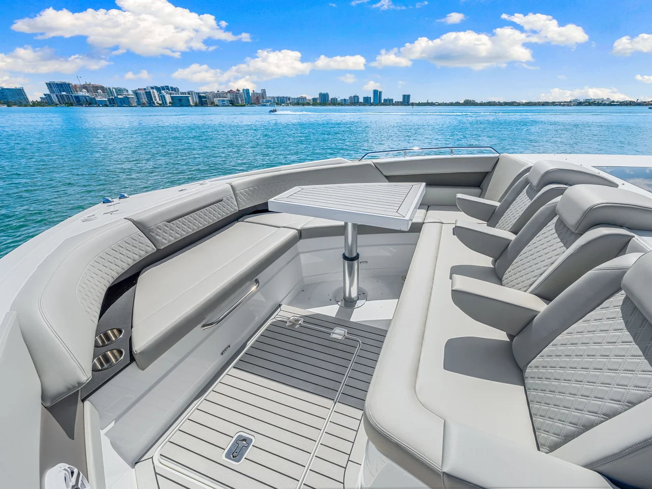 2026 Cruisers Yachts 50GLS OB 50.0 feet, Clearwater, Florida #8