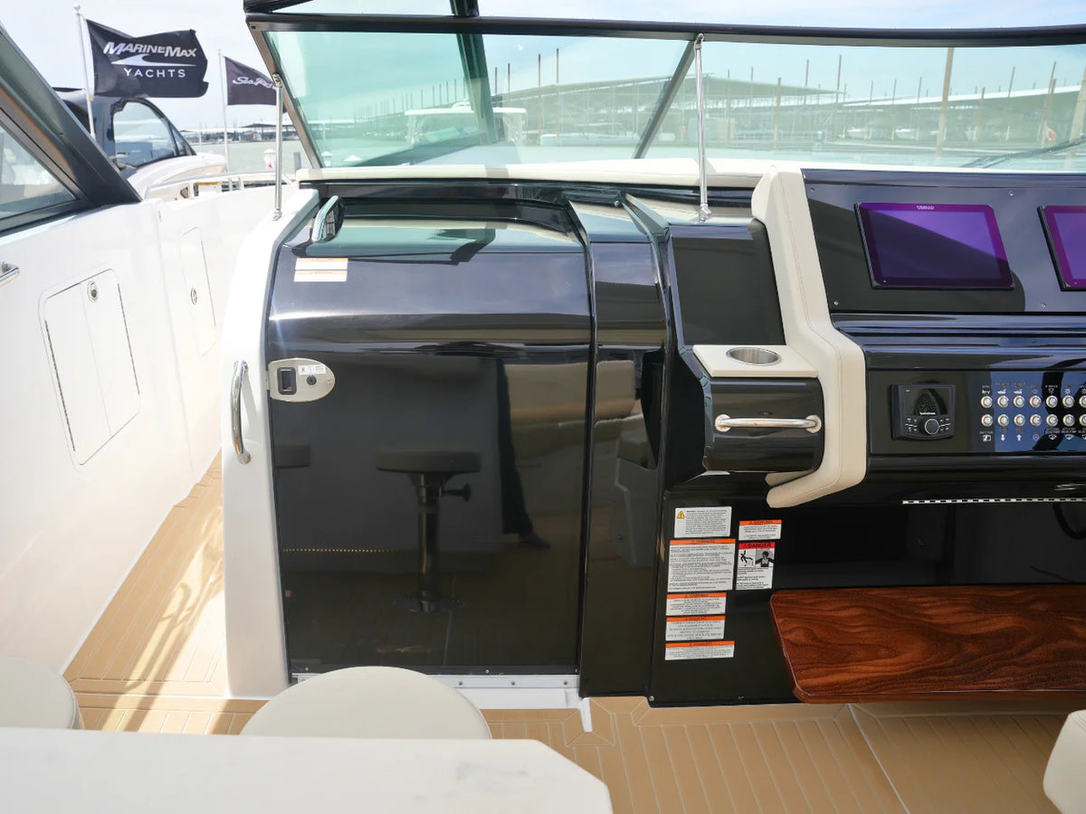 2026 Cruisers Yachts 38 GLS 38.0 feet, Clearwater, Florida #53