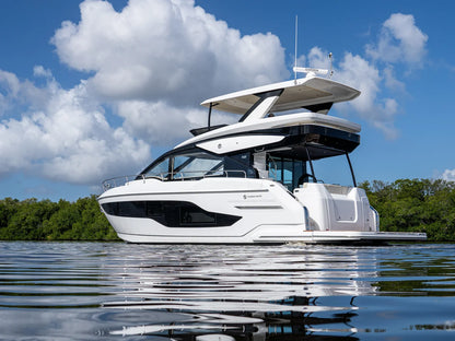 2026 Cruisers Yachts 50 FLY 50.0 feet, Clearwater, Florida #10