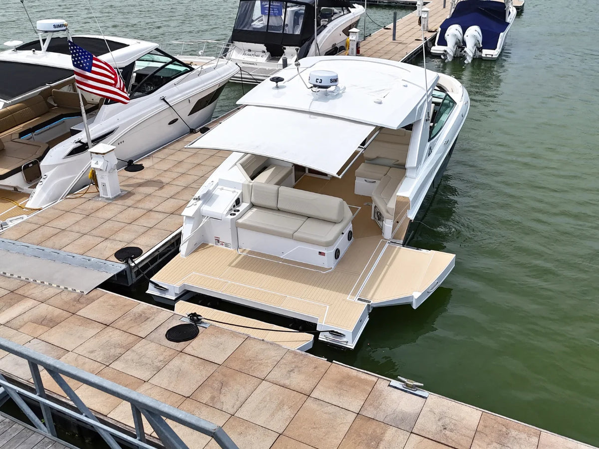 2026 Cruisers Yachts 38 GLS 38.0 feet, Clearwater, Florida #6