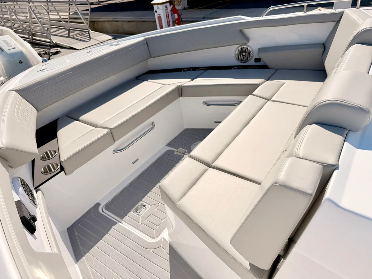 2026 Cruisers Yachts 34 GLS Outboard 34.0 feet, Clearwater, Florida #69