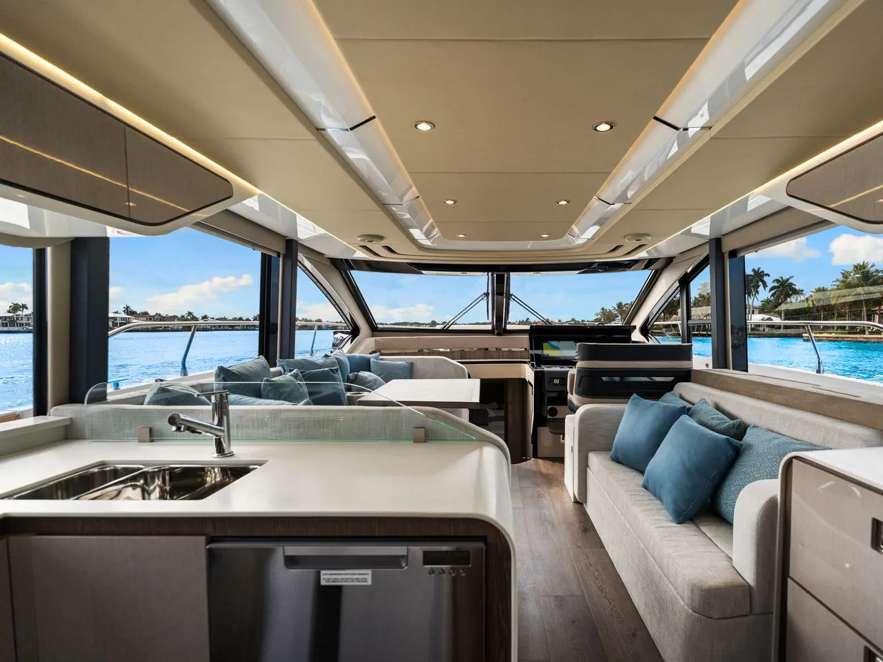 2026 Cruisers Yachts 57 FLY 57.0 feet, Clearwater, Florida #27