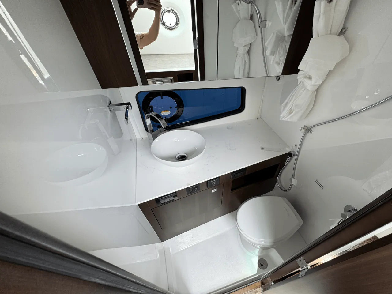 2026 Cruisers Yachts 34 GLS 34.0 feet, Clearwater, Florida #49