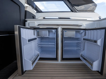 2025 Cruisers Yachts 50 GLS Outboard 50.0 feet, Clearwater, Florida #39