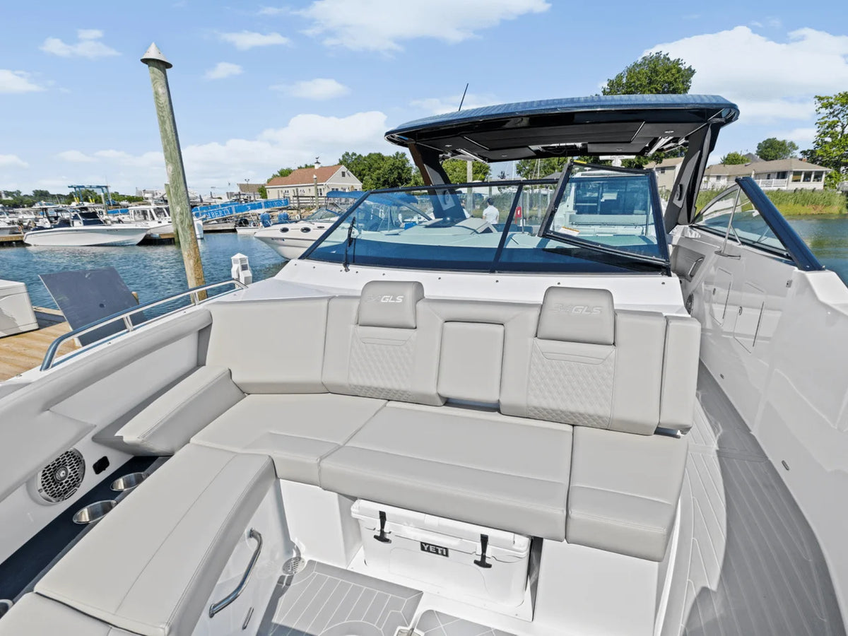 2026 Cruisers Yachts 34 GLS Outboard 34.0 feet, Clearwater, Florida #59