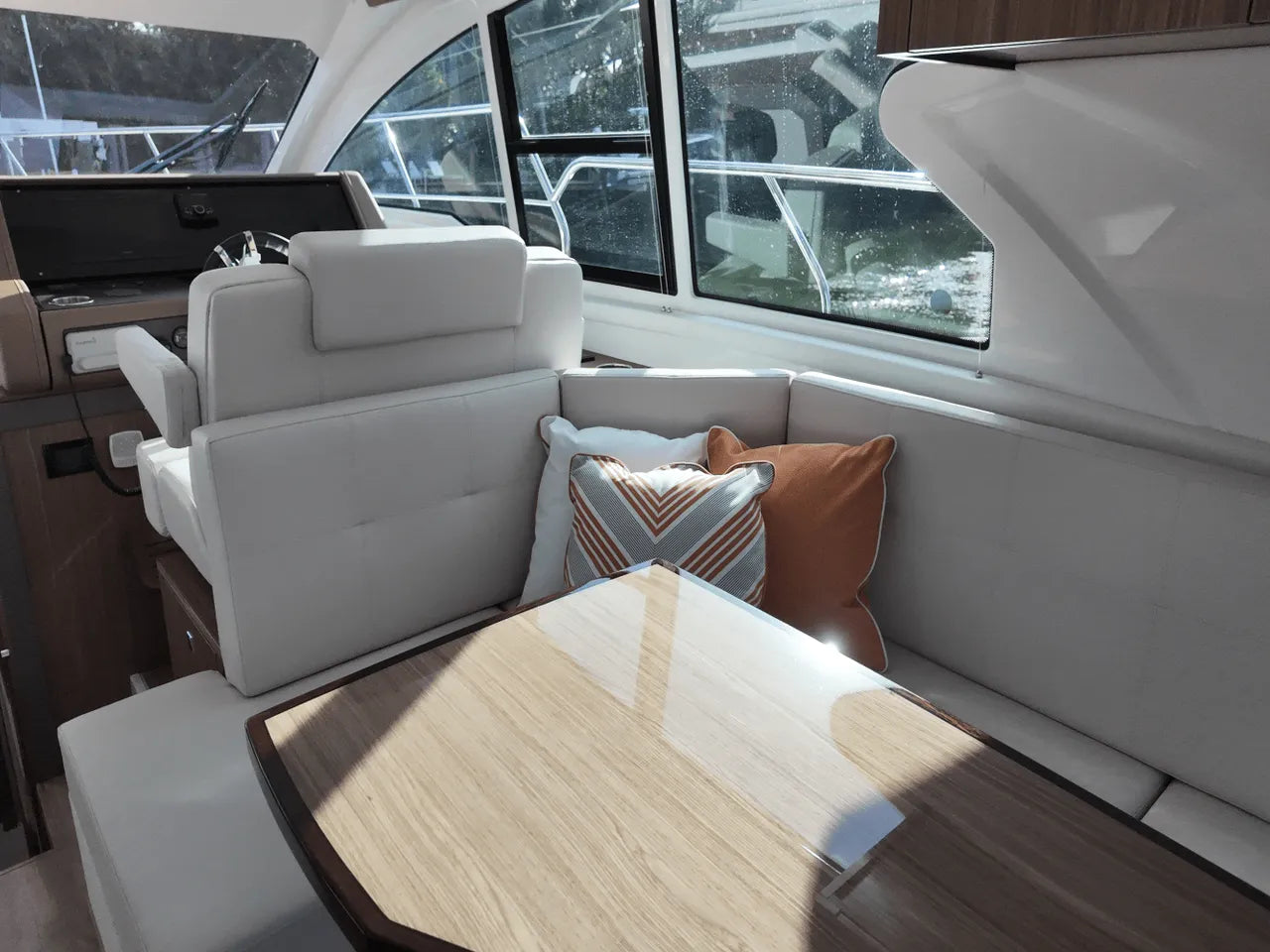 2025 Cruisers Yachts 42 Cantius 42.0 feet, Clearwater, Florida #32