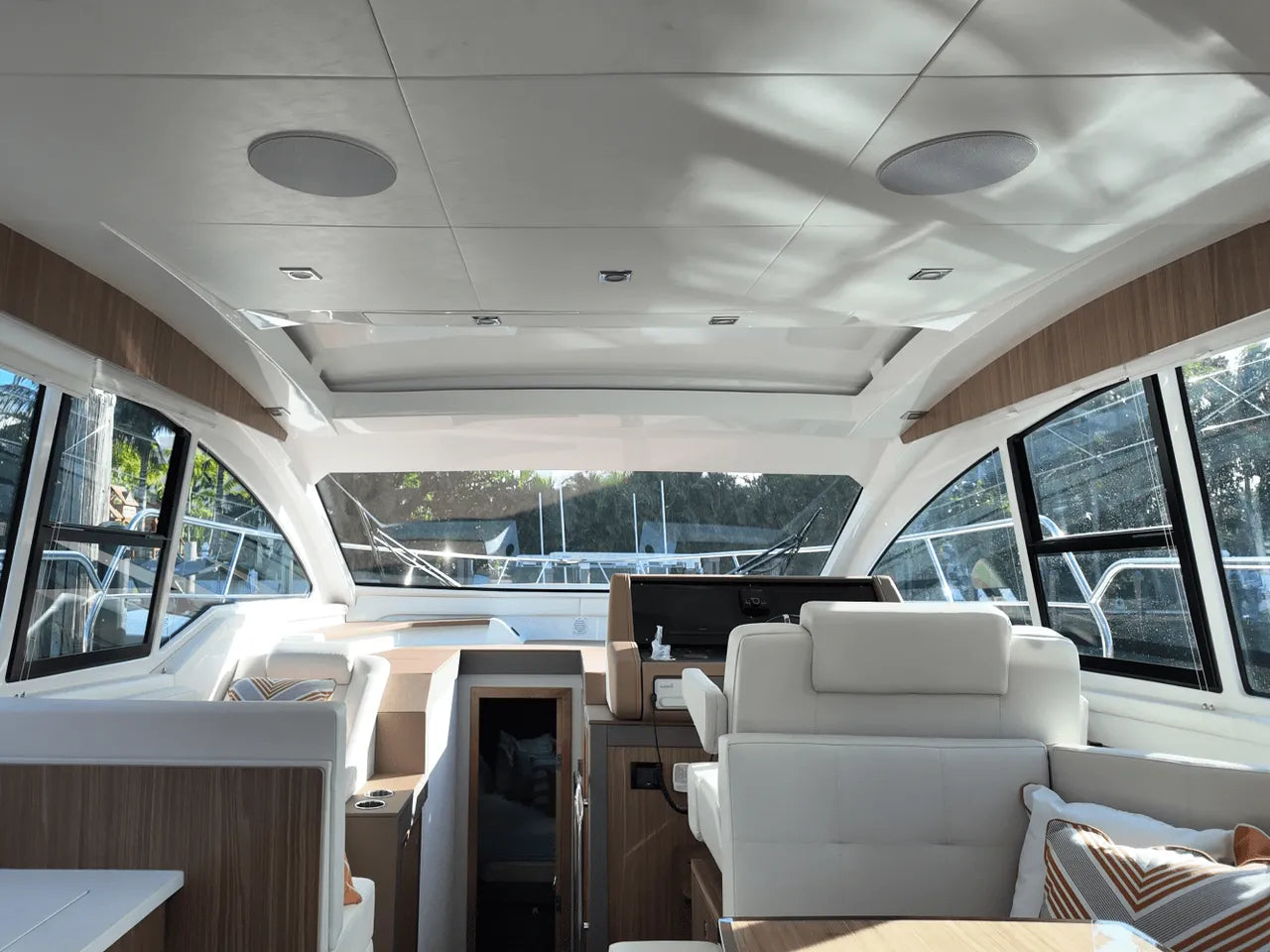 2025 Cruisers Yachts 42 Cantius 42.0 feet, Clearwater, Florida #15