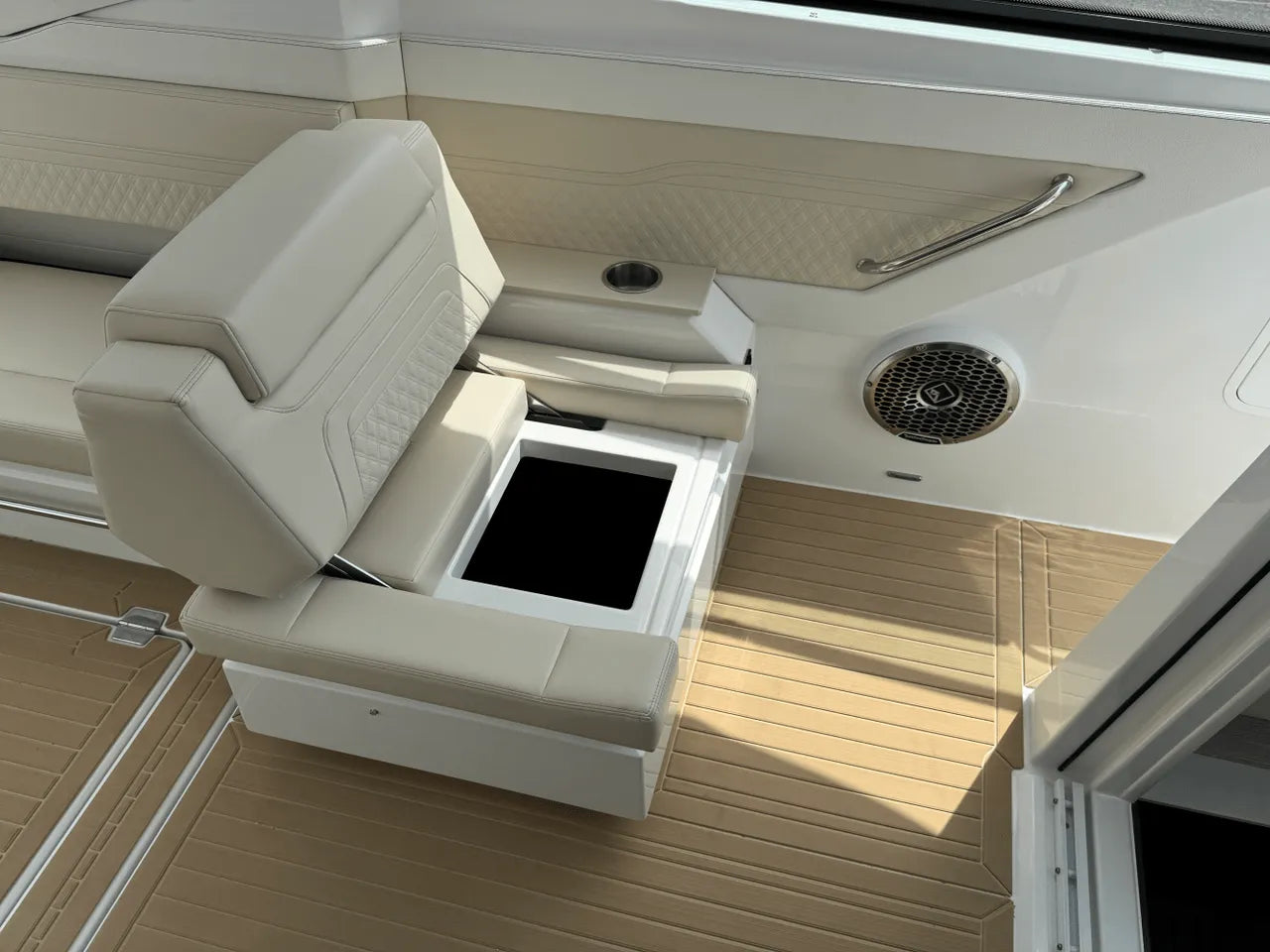 2026 Cruisers Yachts 34 GLS 34.0 feet, Clearwater, Florida #30