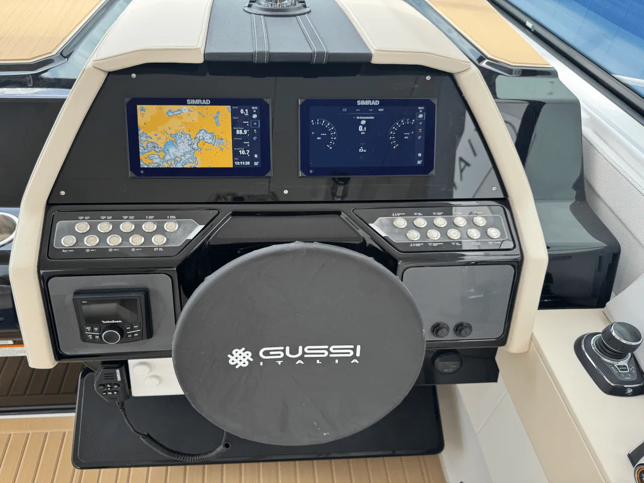 2026 Cruisers Yachts 34 GLS 34.0 feet, Clearwater, Florida #37