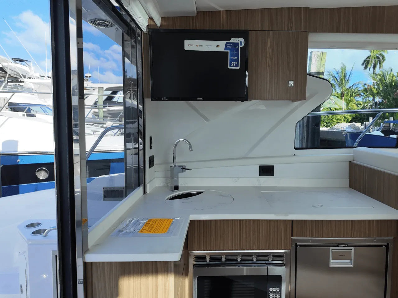2025 Cruisers Yachts 42 Cantius 42.0 feet, Clearwater, Florida #17