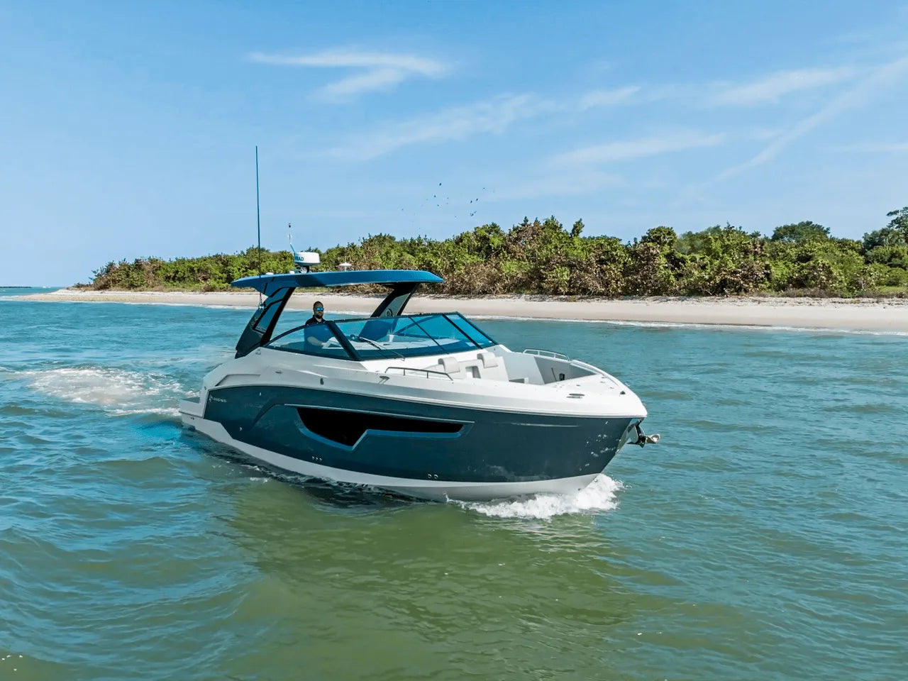 2026 Cruisers Yachts 34 GLS Outboard 34.0 feet, Clearwater, Florida #42