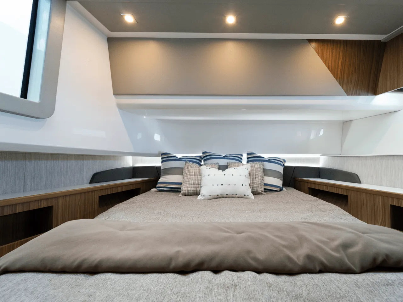 2026 Cruisers Yachts 50GLS OB 50.0 feet, Clearwater, Florida #46