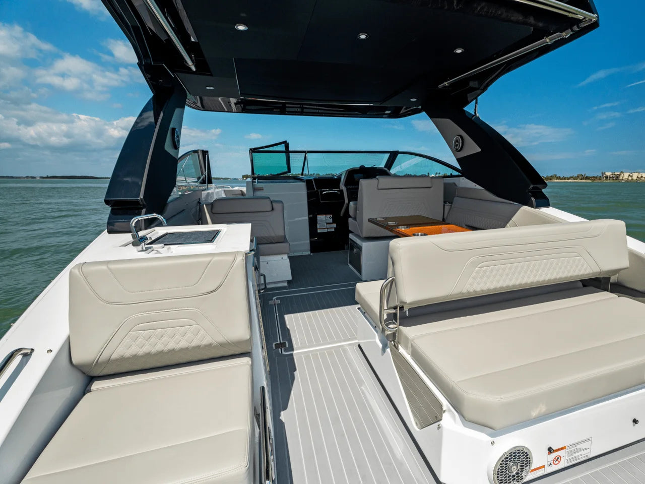 2027 Cruisers Yachts 34 GLS Outboard 34.0 feet, Clearwater, Florida #146