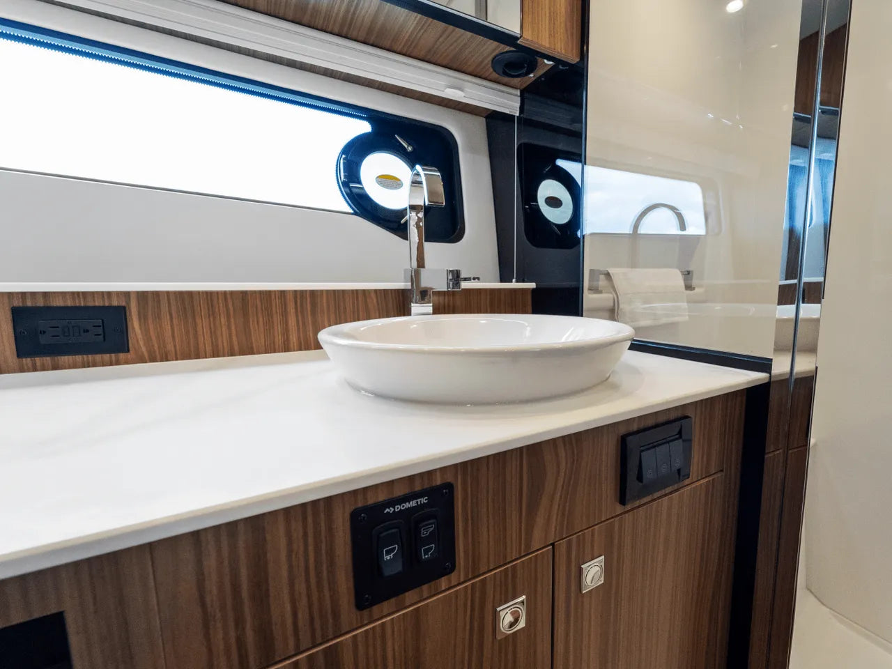 2026 Cruisers Yachts 50GLS OB 50.0 feet, Clearwater, Florida #35