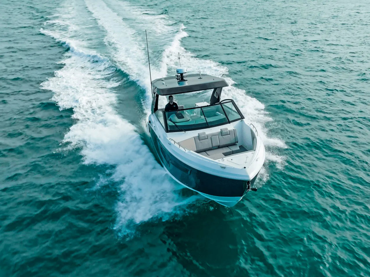 2026 Cruisers Yachts 34 GLS Outboard 34.0 feet, Clearwater, Florida #44