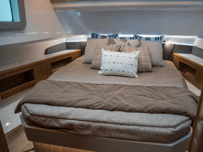 2026 Cruisers Yachts 50GLS OB 50.0 feet, Clearwater, Florida #42