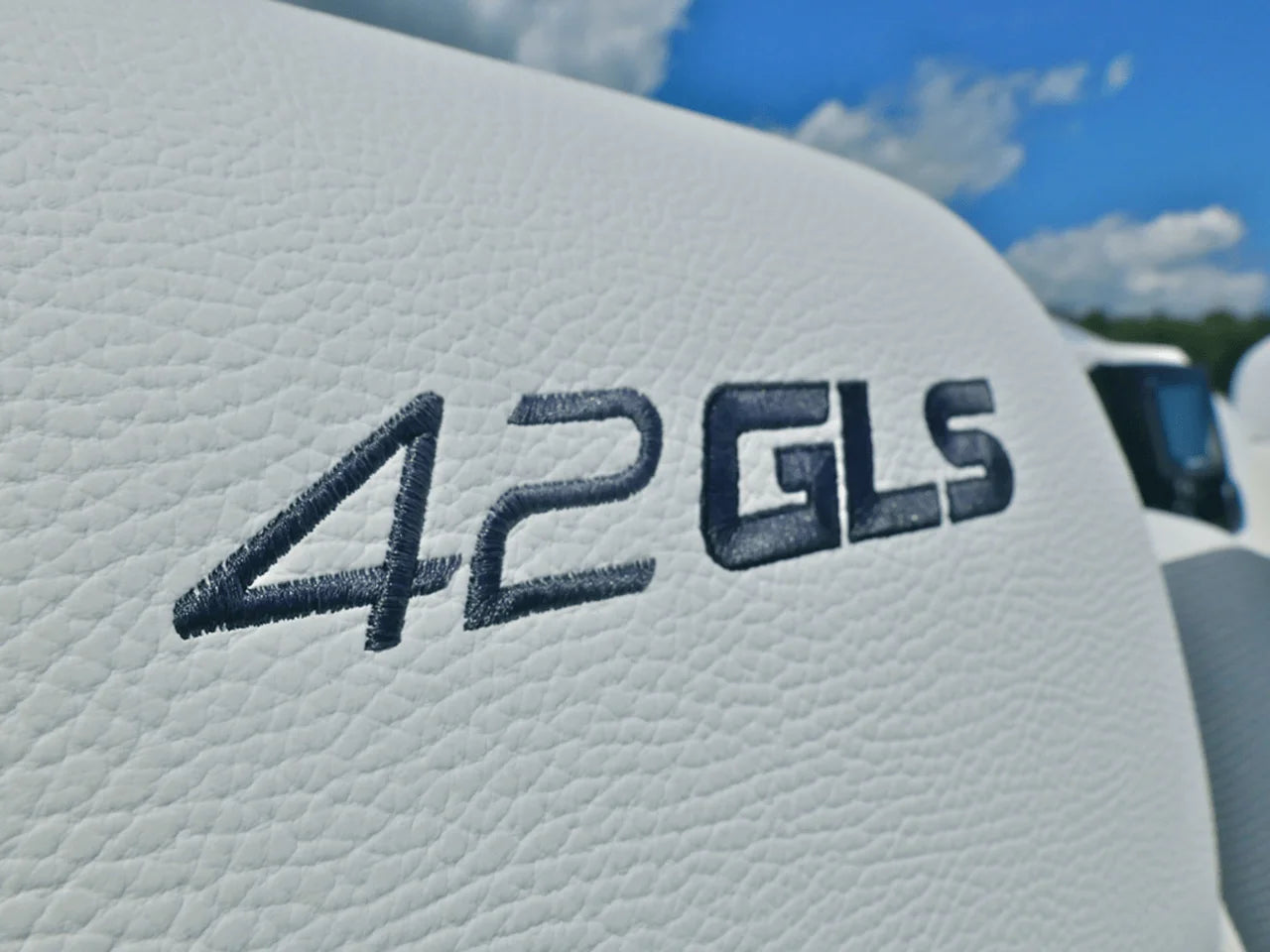 2027 Cruisers Yachts 42 GLS Outboard 42.0 feet, Clearwater, Florida #12