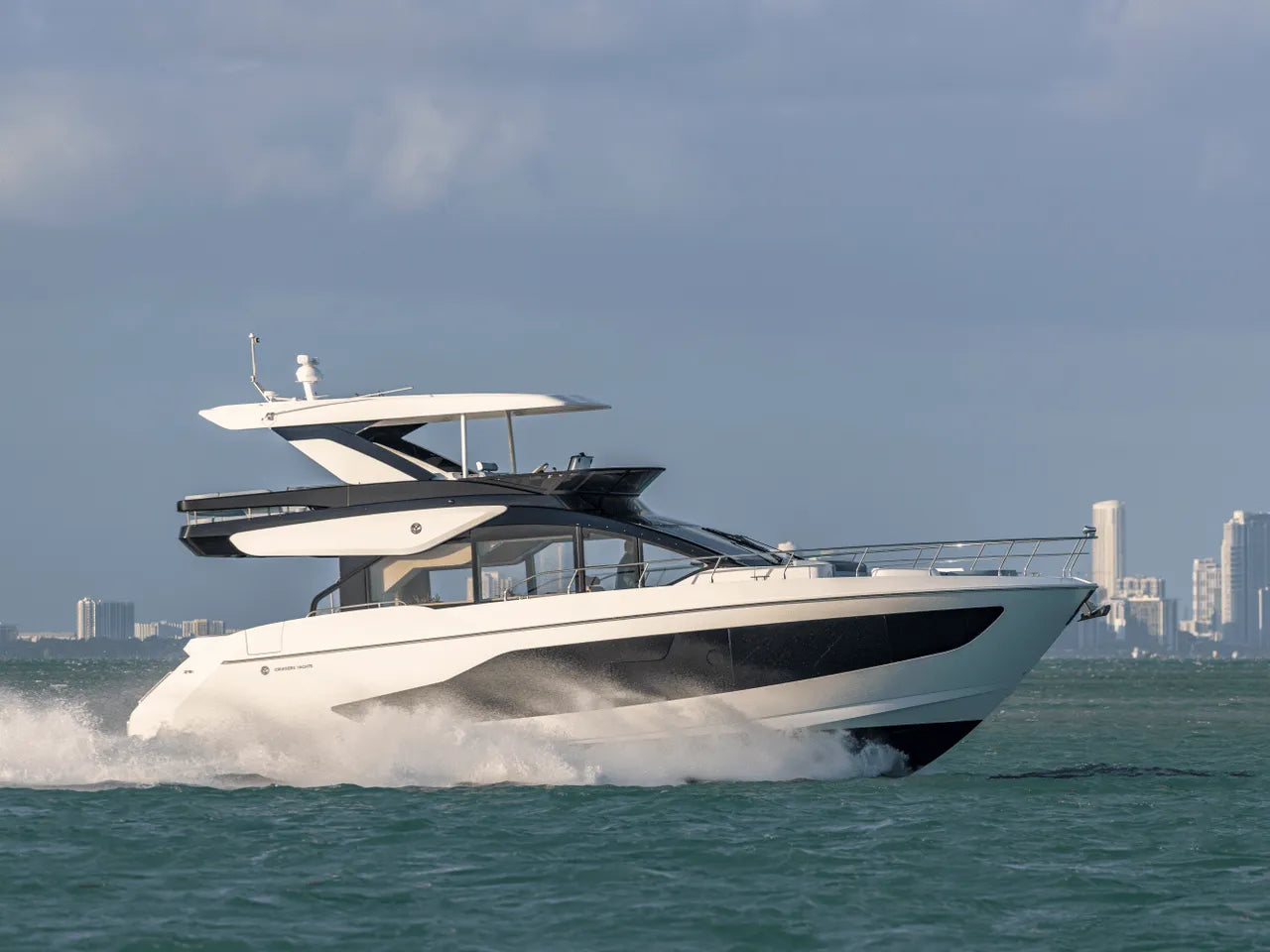 2026 Cruisers Yachts 57 FLY 57.0 feet, Clearwater, Florida #33