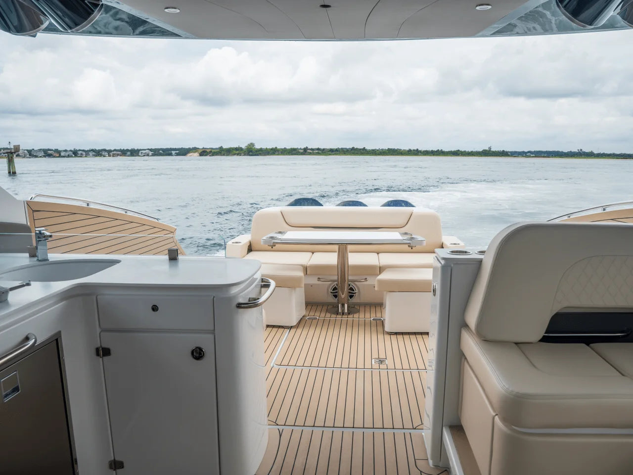 2026 Cruisers Yachts 50GLS OB 50.0 feet, Clearwater, Florida #18