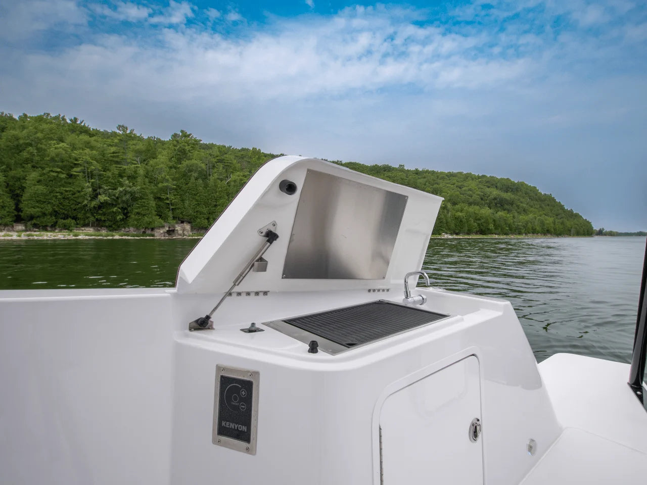2027 Cruisers Yachts 38 VTR 38.0 feet, Clearwater, Florida #11