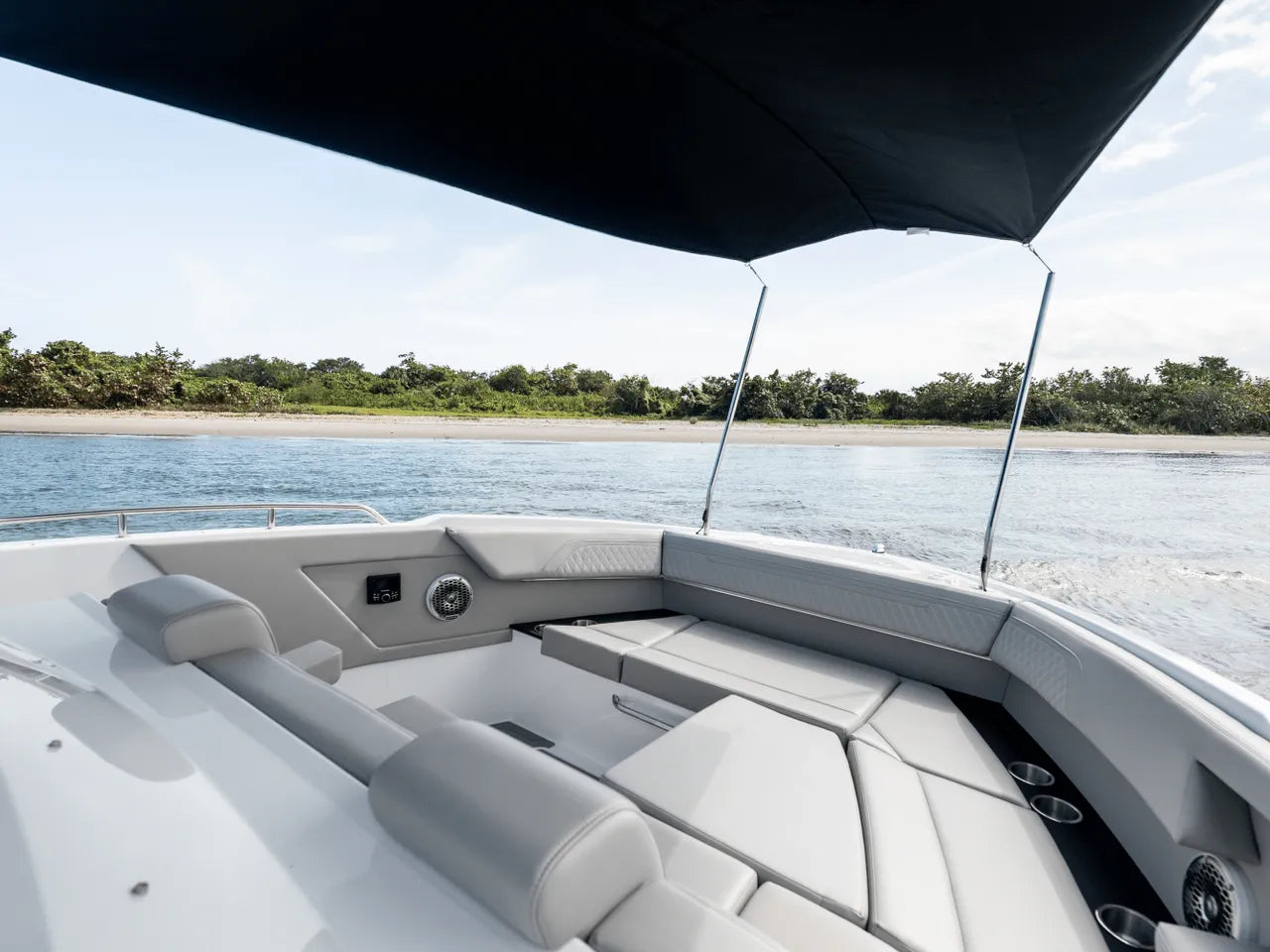 2026 Cruisers Yachts 34 GLS Outboard 34.0 feet, Clearwater, Florida #19