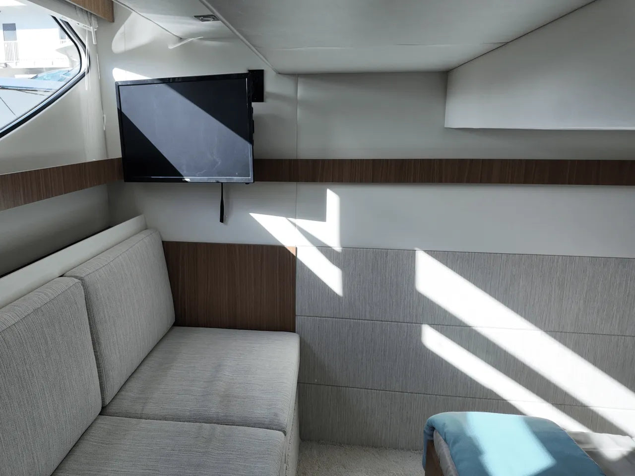 2025 Cruisers Yachts 42 Cantius 42.0 feet, Clearwater, Florida #22