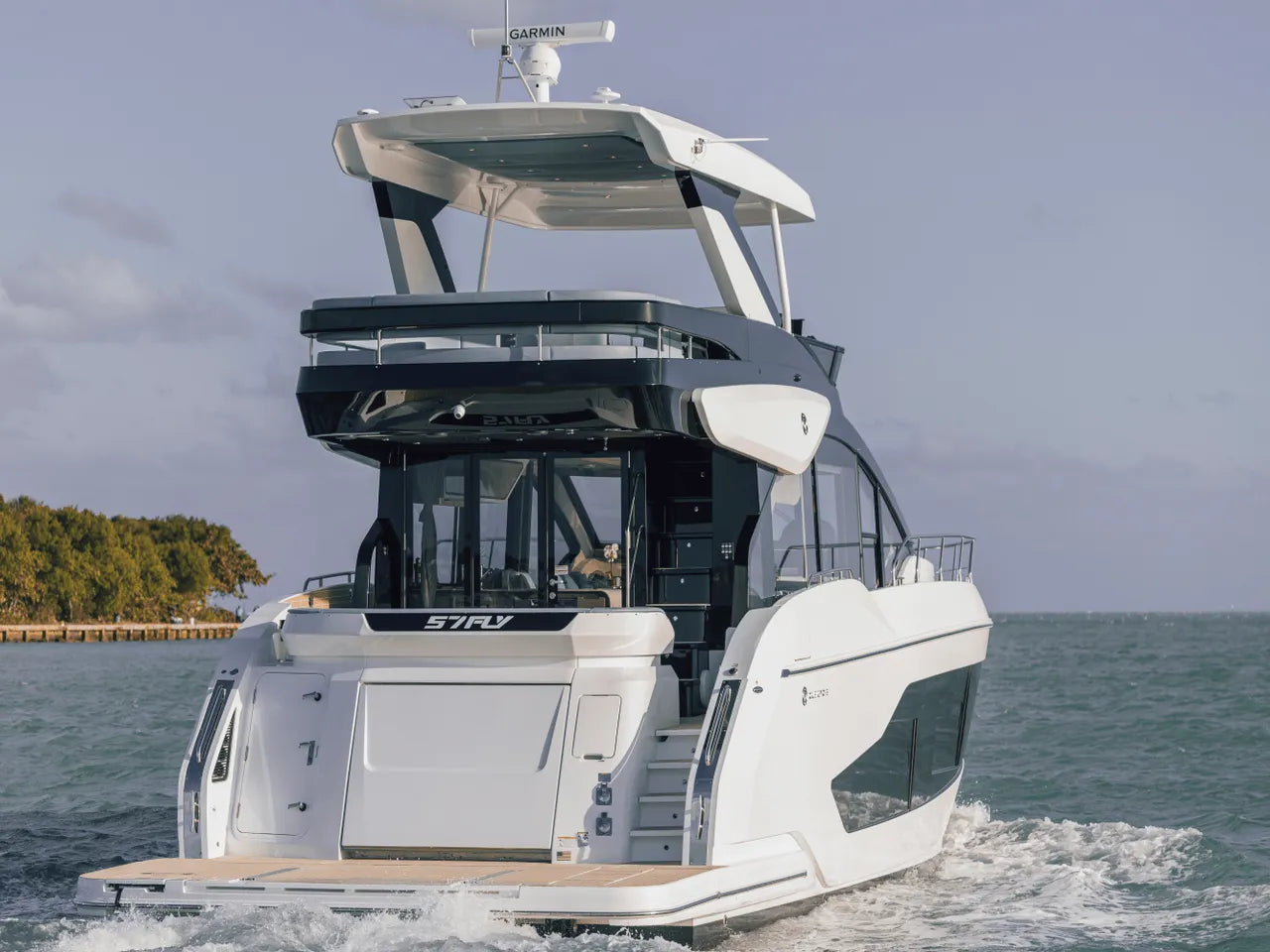 2026 Cruisers Yachts 57 FLY 57.0 feet, Clearwater, Florida #31