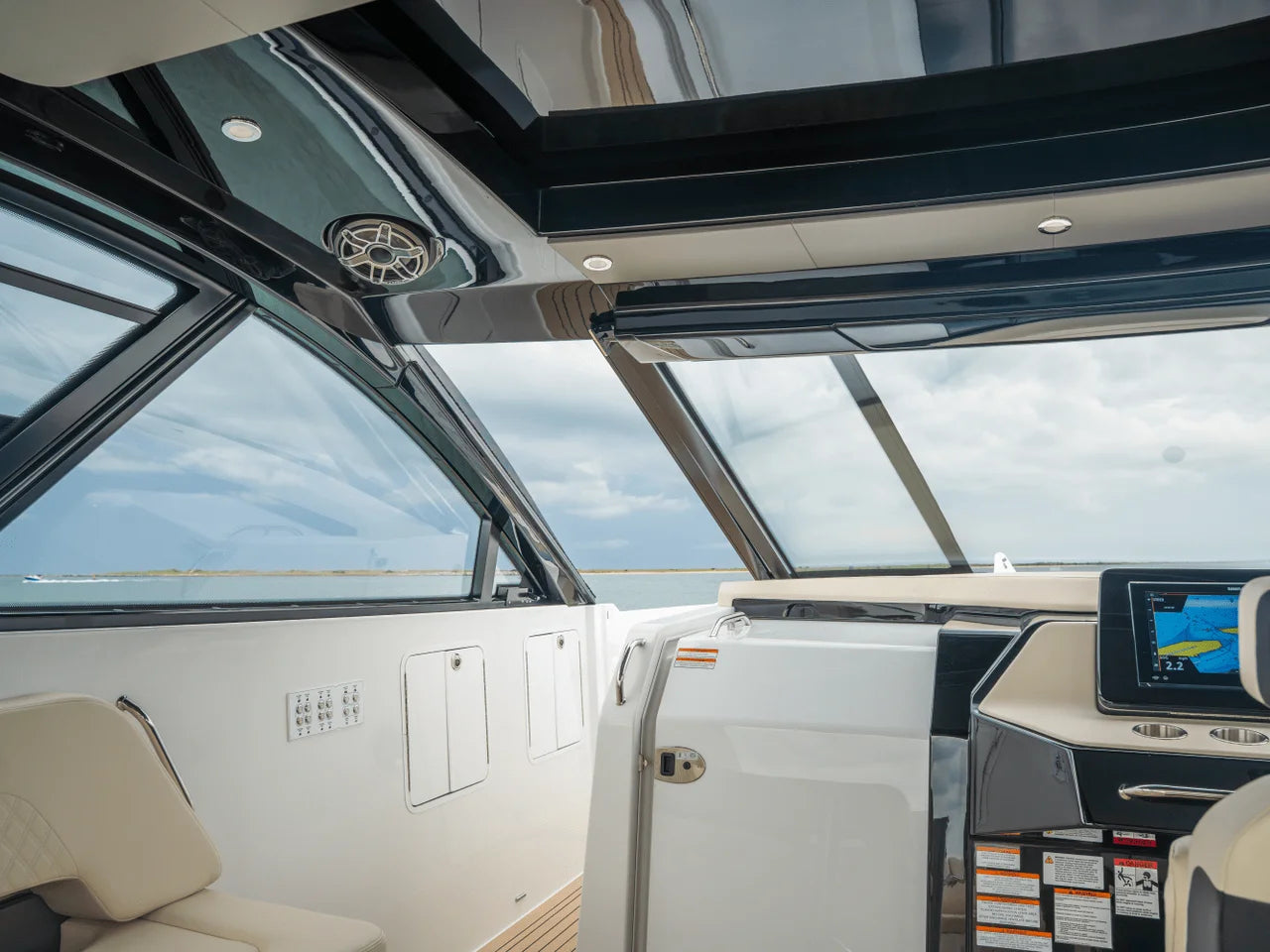 2026 Cruisers Yachts 50GLS OB 50.0 feet, Clearwater, Florida #33
